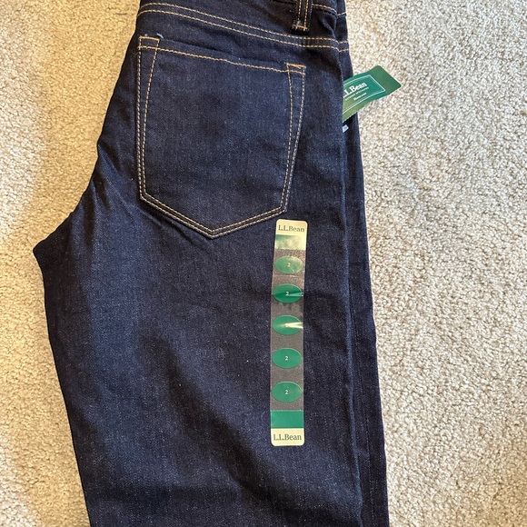 L.L.Bean jeans in size 2. - Picture 3 of 3